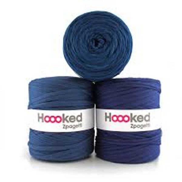Hooked M&oslash;rkebl&aring;tt